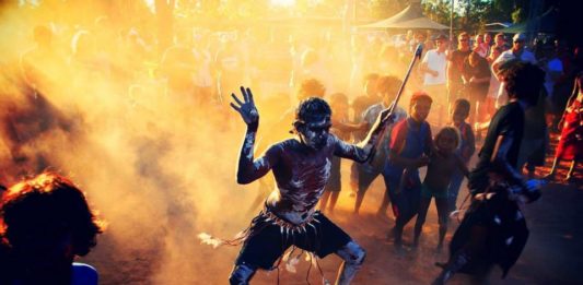 La culture aborigène en Australie Rencontre peuple aborigène australie danse