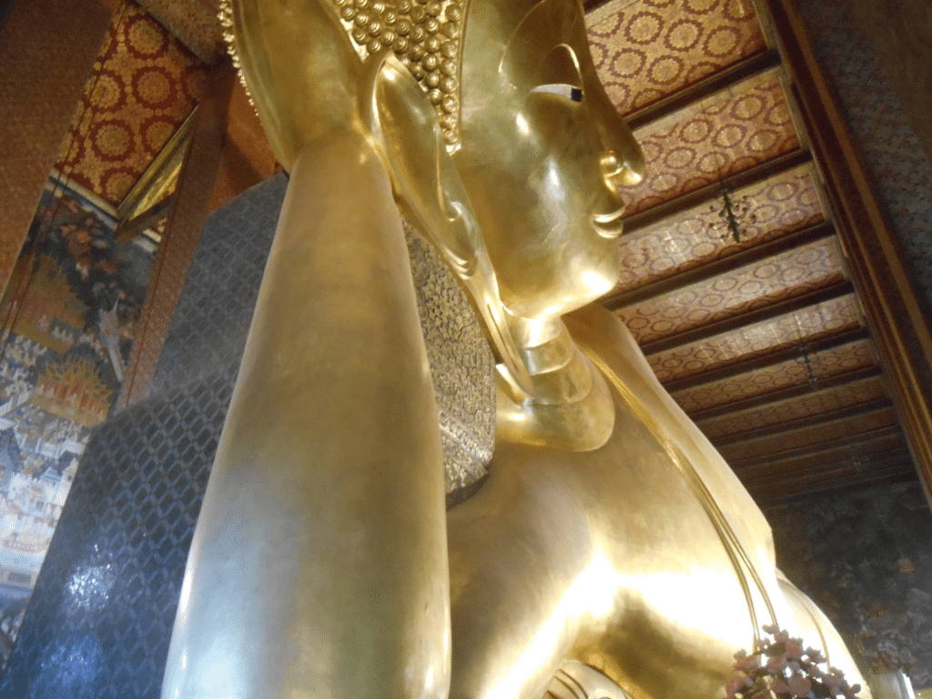 bouddha couché thailande