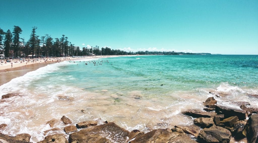 plage de manly dans la baie de sydney en australie
